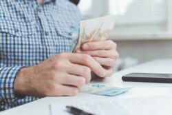 impuestos de la indemnización por despido